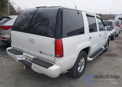 2000 Cadillac Escalade Standard from USA, damaged, VIN 1GYEK13R2YR129567